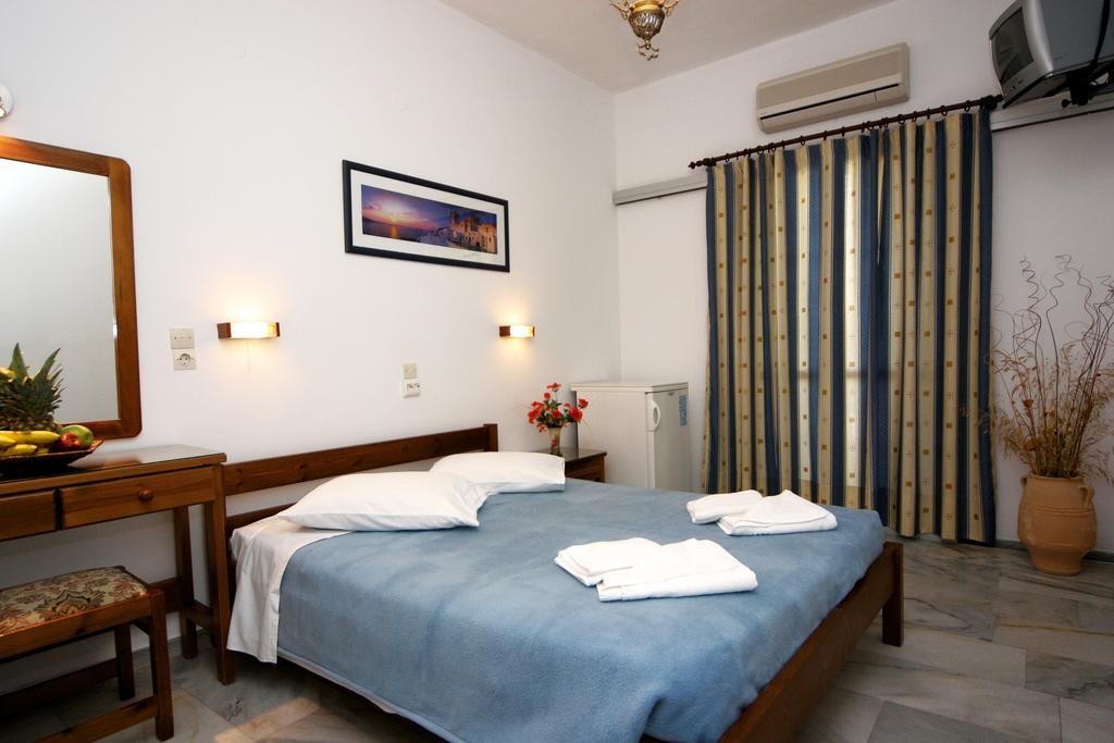Anna Platanou Hotel Parikia  Phòng bức ảnh